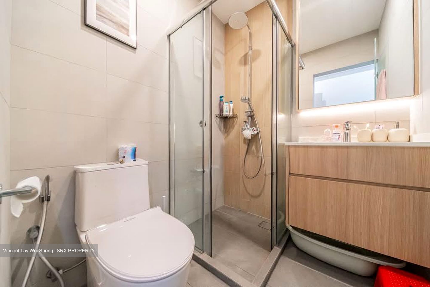 Sixth Avenue (D10), Terrace #568280601